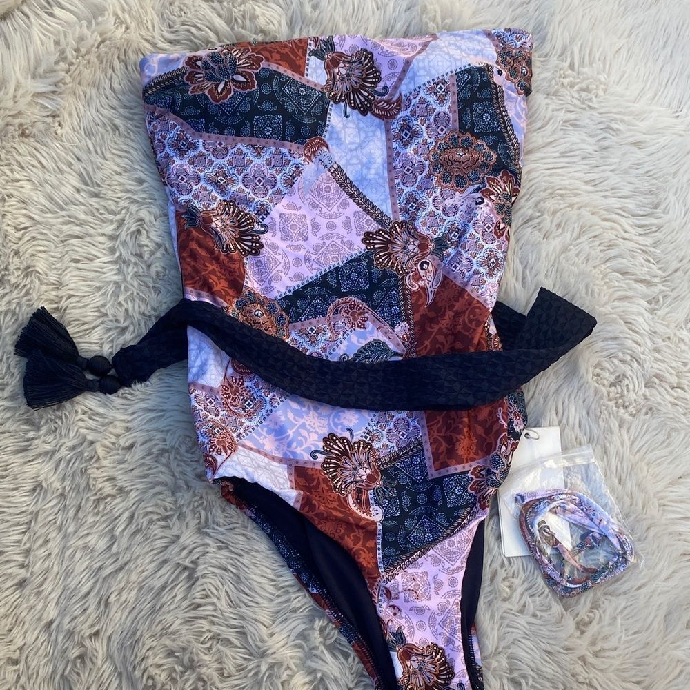 NEW WITH TAGS MILEA SEAFOLLY LADIES PALM SPRINGS ONE PIECE SWIMSUIT